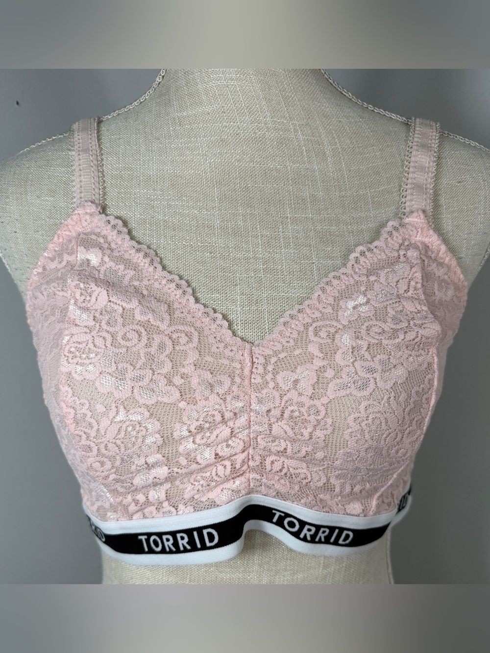 Torrid Curve Light Pink Unlined Allover Lace Bralette Size 0